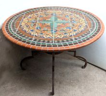 North Arrow Round Table 50 diam x 31" high