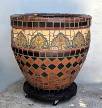 Checkered Saracen Planter