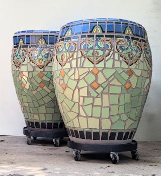 Del Rey Saracen Planter pair