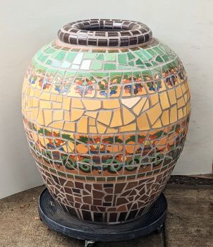 Oilfont Urn