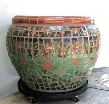 Green Border Riviera Planter