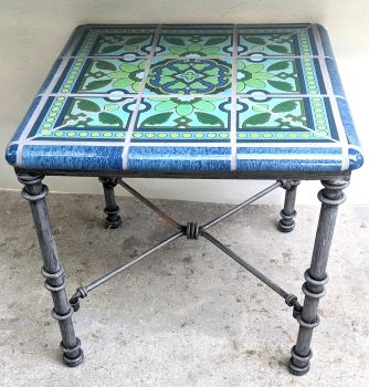 Springfield Green and Duchess Table 22 x 22 x 22"