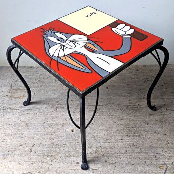 Yipe Bugs Bunny table 19 x 19 x 17"
