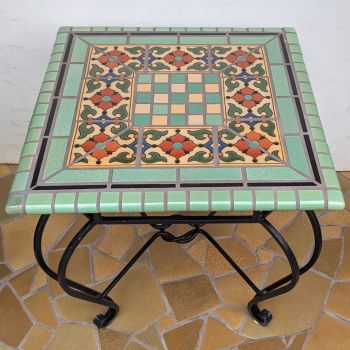 Monterey Sunshine Chex Table 26 x 26 x 25" high