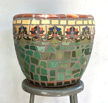 Small Cream Riviera Pot